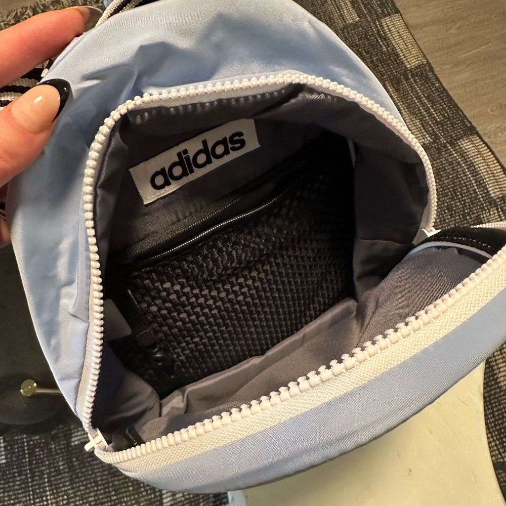 Adidas baby blue mini backpack - Picture 4 of 4